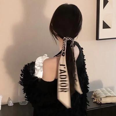 婚姻困境中的米勒
